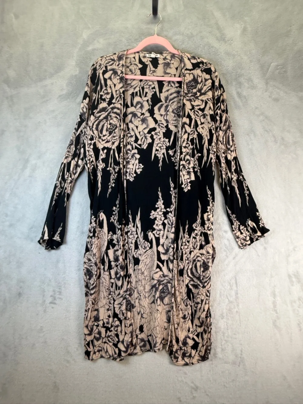 Billabong Cardigan Size Medium Long Sleeve Lightweight Top - Picture 2 of 4
